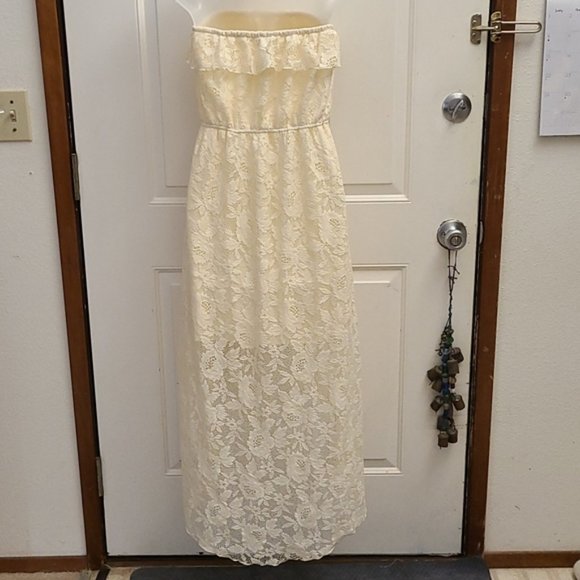 Trixxi Strapless Hi Lo Dress - Picture 4 of 10